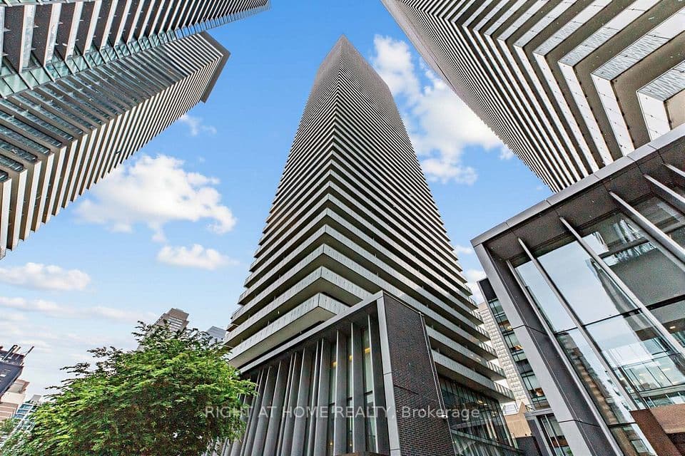 42 Charles Street E 3408, Toronto, ON M4Y 0B7 – main photo
