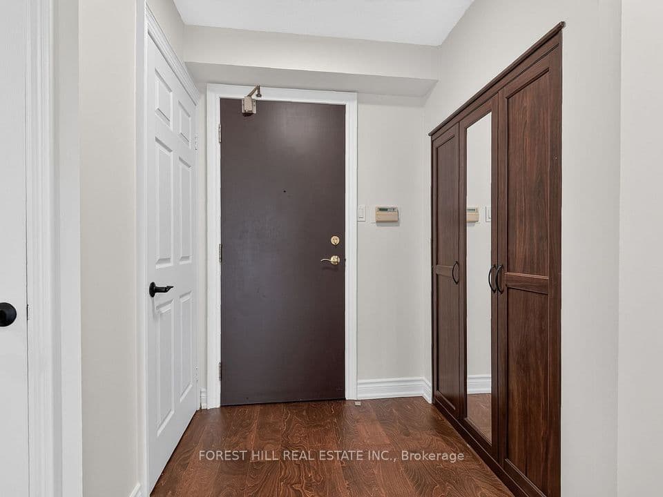 1101 Steeles Avenue W 907, Toronto, ON M2R 3W5 – photo 2