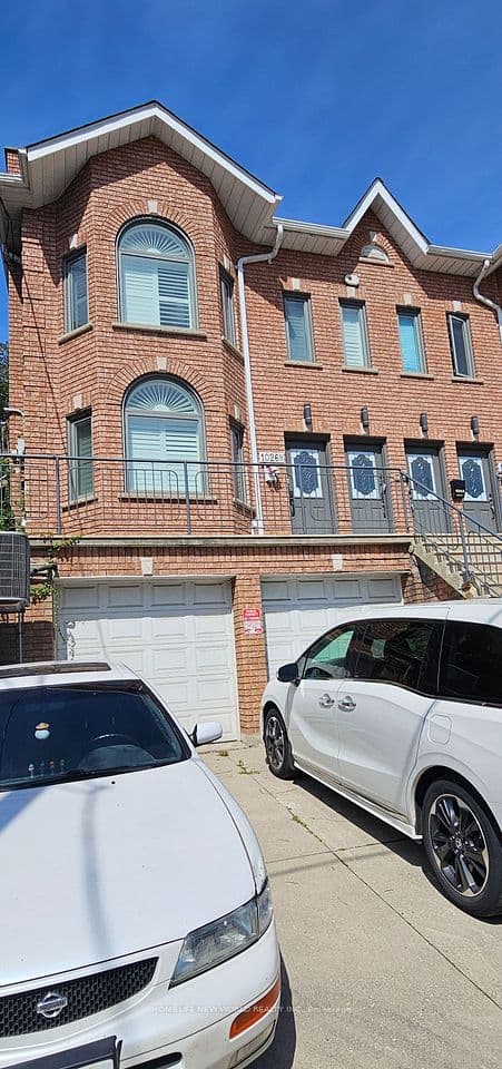 1026 B Davenport Road, Toronto, ON M6G 2B9 – main photo