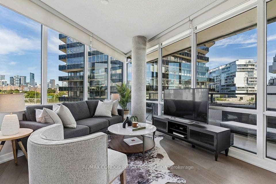 120 Bayview Avenue N405, Toronto, ON M5A 0G4 – photo 3
