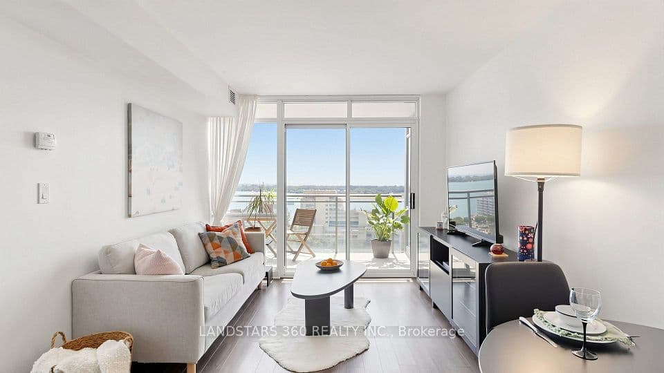 15 Fort York Boulevard 1811, Toronto, ON M5V 3Y4 – main photo