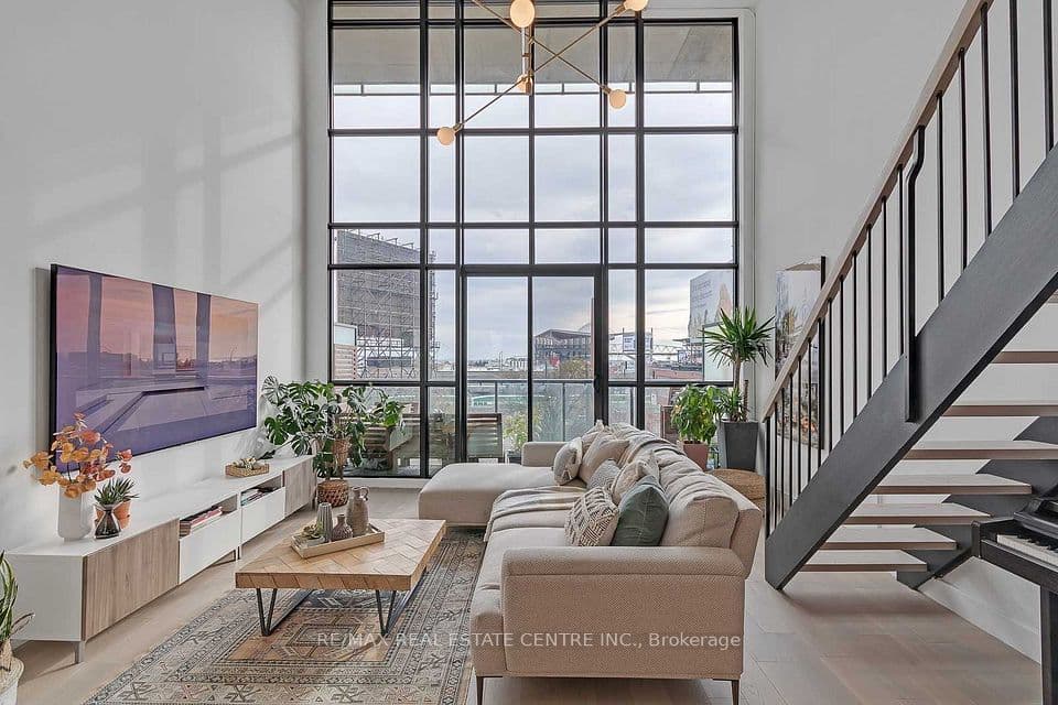 5 Hanna Avenue 407, Toronto, ON M6K 0B3 – main photo