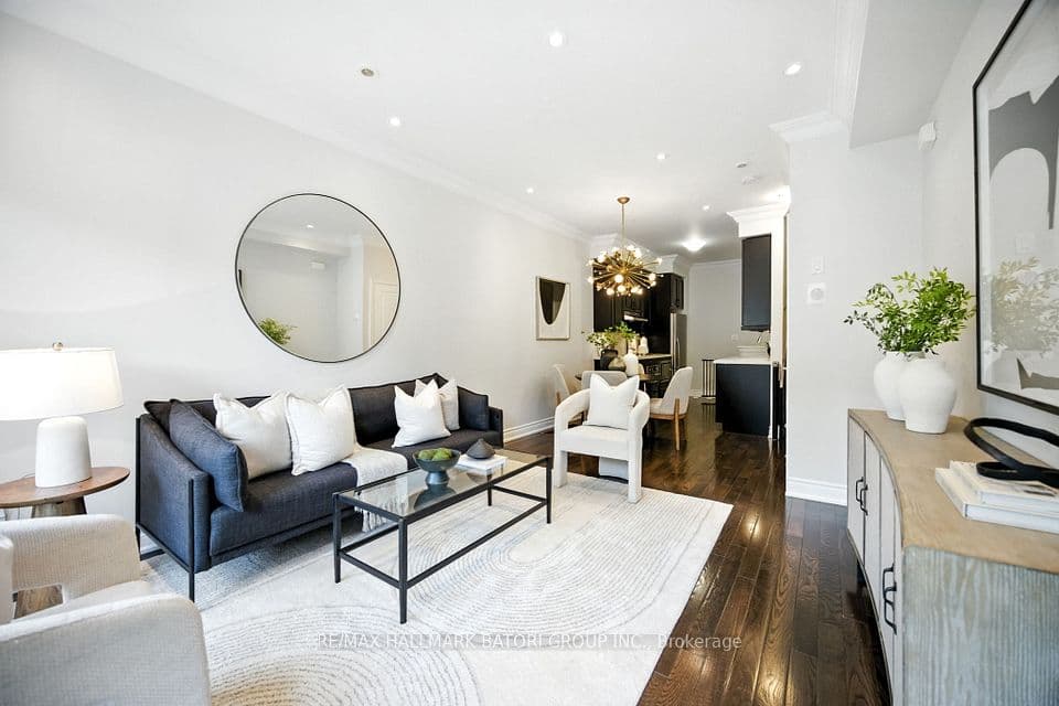 2110 Bayview Avenue, Toronto, ON M4N 0A4 – photo 2