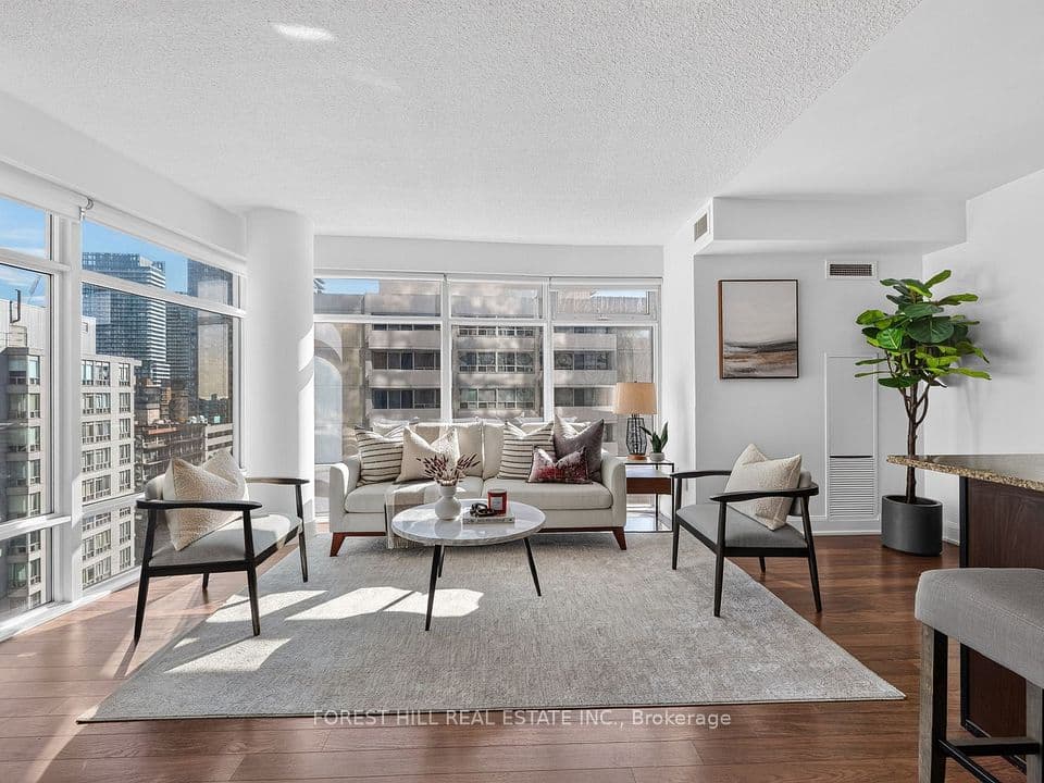 2191 Yonge Street 1611, Toronto, ON M4S 3H8 – main photo