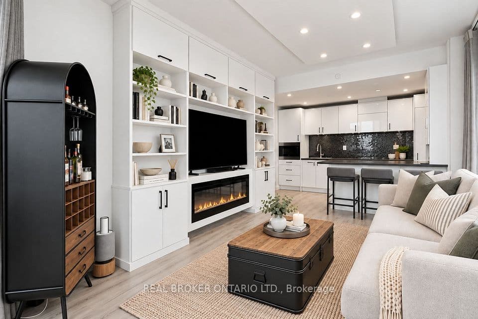 21 Widmer Street 2002, Toronto, ON M5V 0B8 – main photo