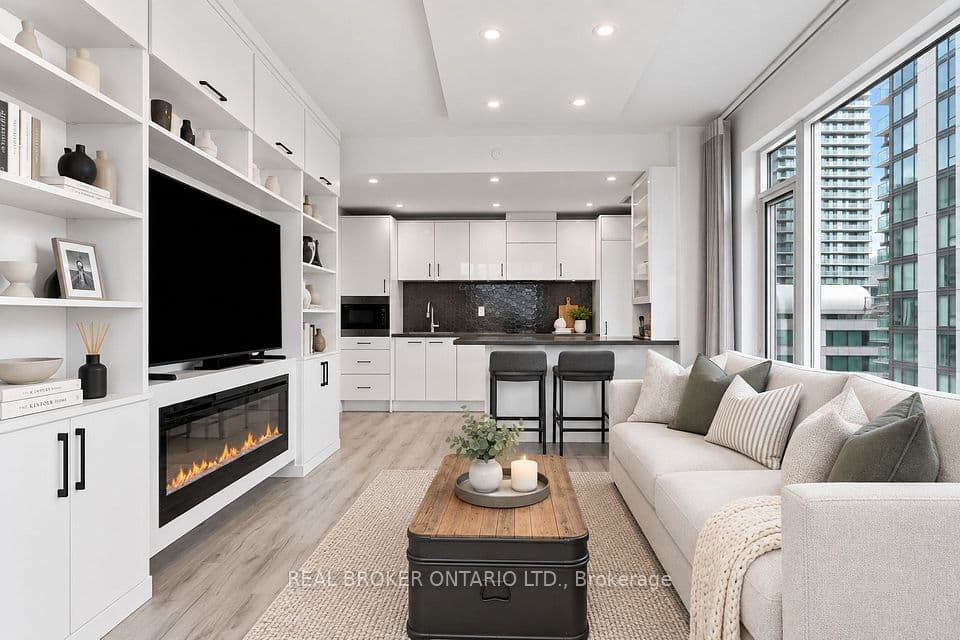 21 Widmer Street 2002, Toronto, ON M5V 0B8 – photo 3