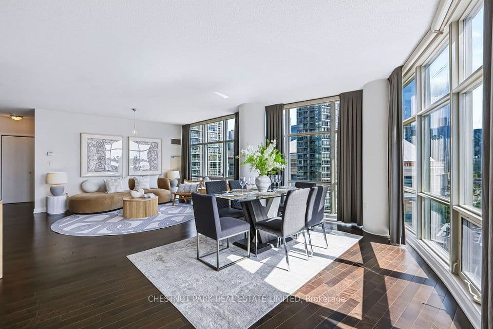 35 Mariner Terrace 1209, Toronto, ON M5V 3V9 – photo 2