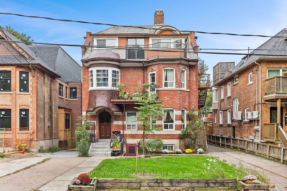 415 Brunswick Avenue, Toronto, ON M5R 2Z2 – main photo