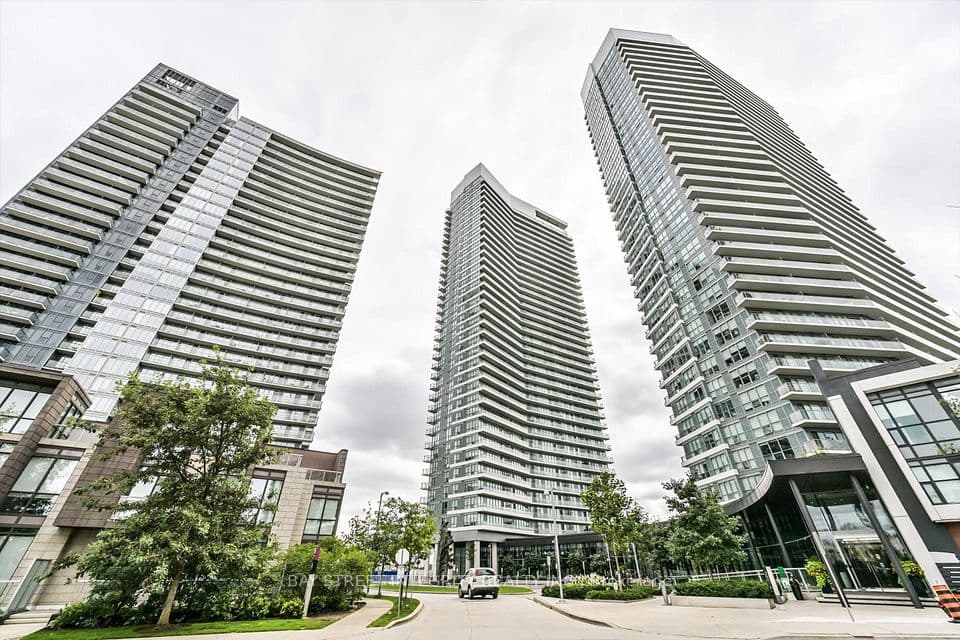 117 Mcmahon Drive 903, Toronto, ON M2K 2X9 – main photo