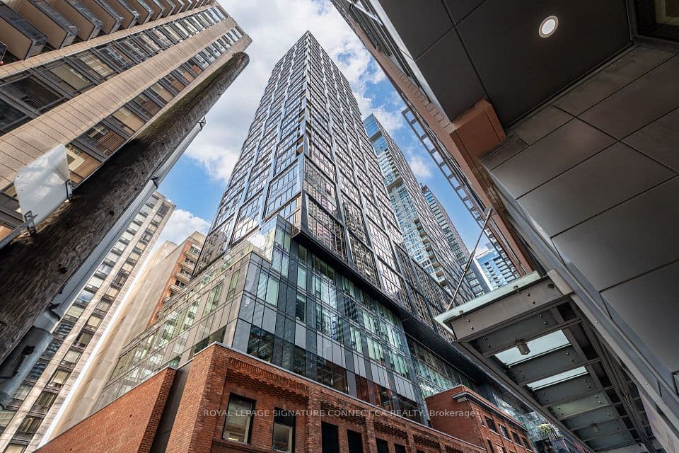 15 Mercer Street 317, Toronto, ON M5V 1H2 – main photo