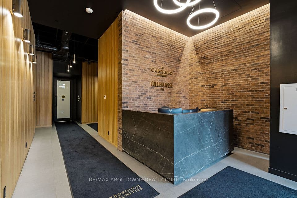 899 College Street PH618, Toronto, ON M6H 3P7 – photo 3