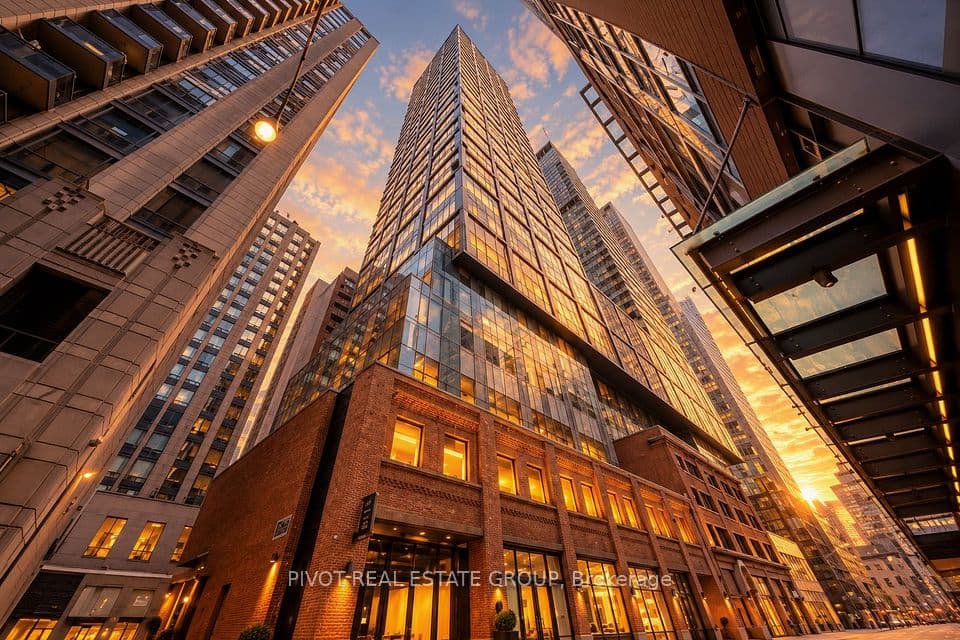 15 Mercer Street 3201, Toronto, ON M5V 0T8 – photo 2