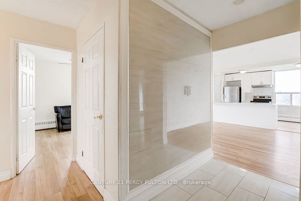 5 Vicora Linkway #614, Toronto, ON M3C 1A4 – photo 3