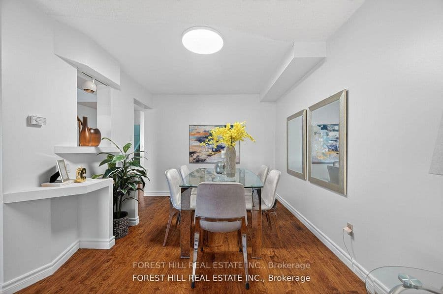 38 Carnival Court, Toronto, ON M2R 3T8 – photo 2