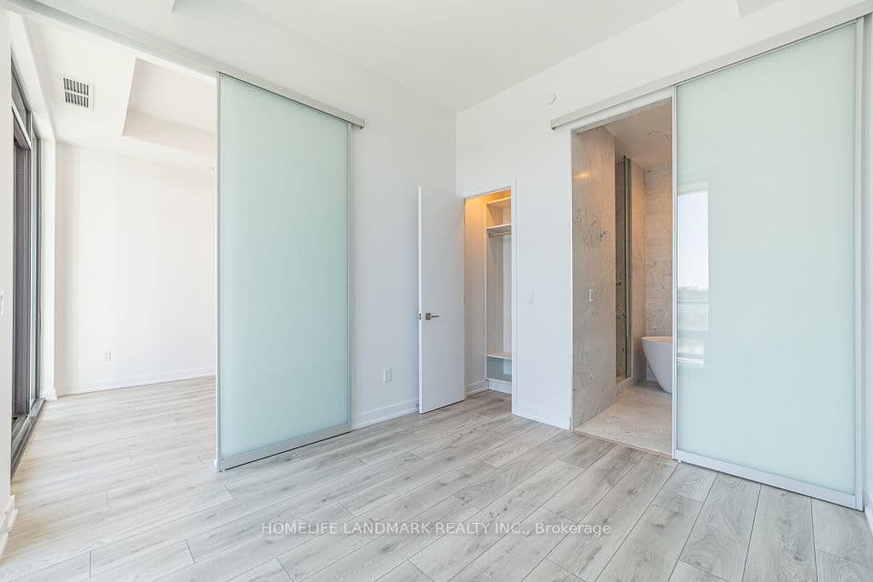29 Green Trail Court 215, Toronto, ON M2K 1E3 – photo 3