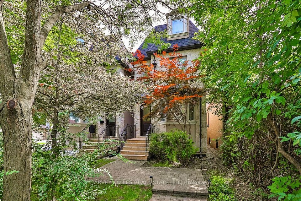 599 Woburn Avenue, Toronto, ON M5M 1M2 – main photo