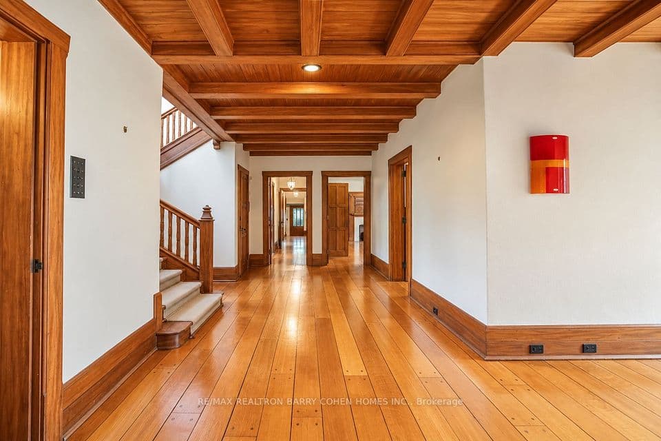 372 Old Yonge Street, Toronto, ON M2P 1R4 – photo 3