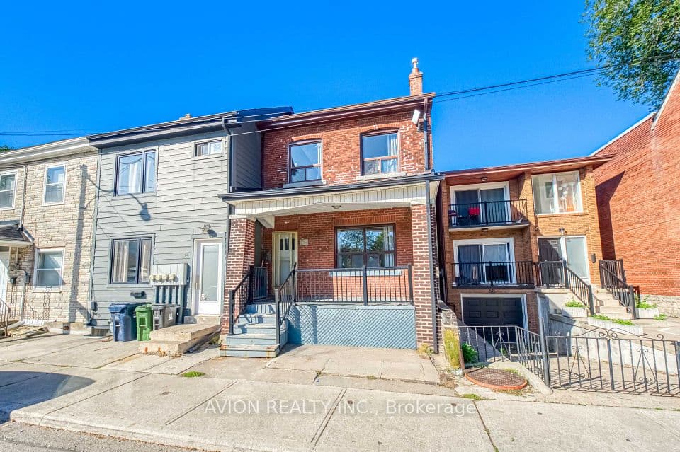54 Ryerson Avenue, Toronto, ON M5T 2P5 – photo 2