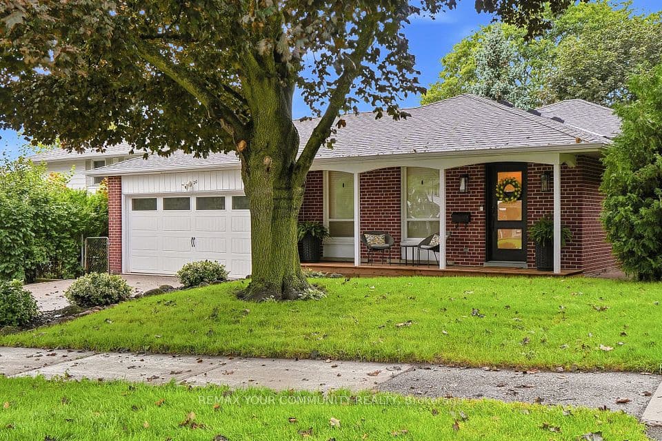 20 Ringwood Crescent, Toronto, ON M2J 1C9 – photo 2