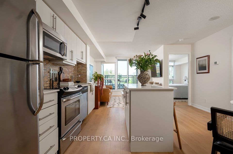 1171 Queen Street W 413, Toronto, ON M6J 0A5 – photo 2