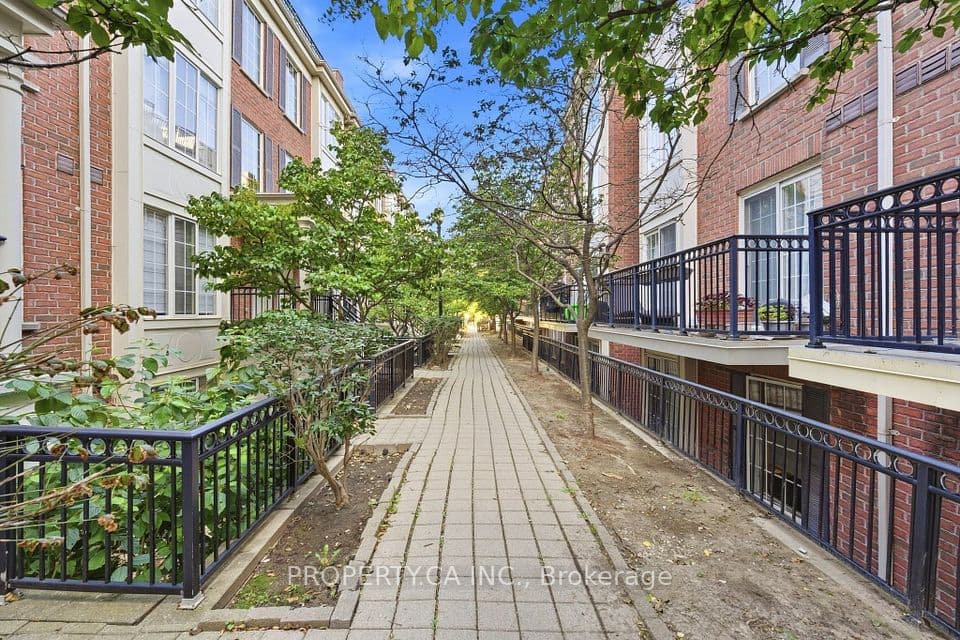 3 Everson Drive 118, Toronto, ON M2N 7C2 – photo 2