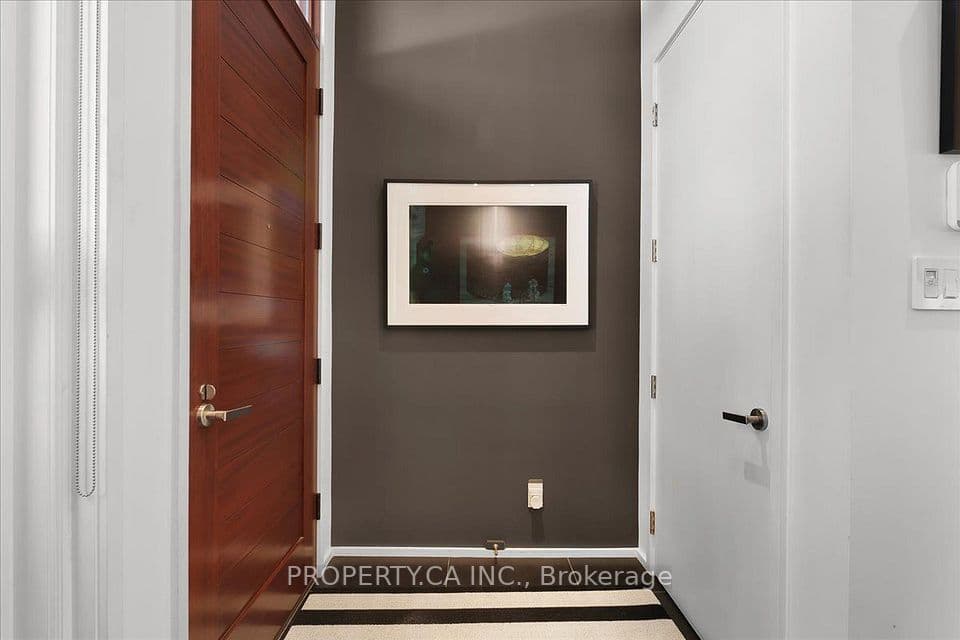244 Manning Avenue, Toronto, ON M6J 2K7 – photo 3