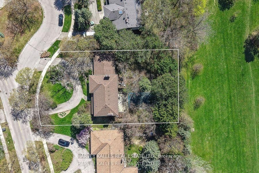 38 Fifeshire Road, Toronto, ON M2L 2G6 – main photo