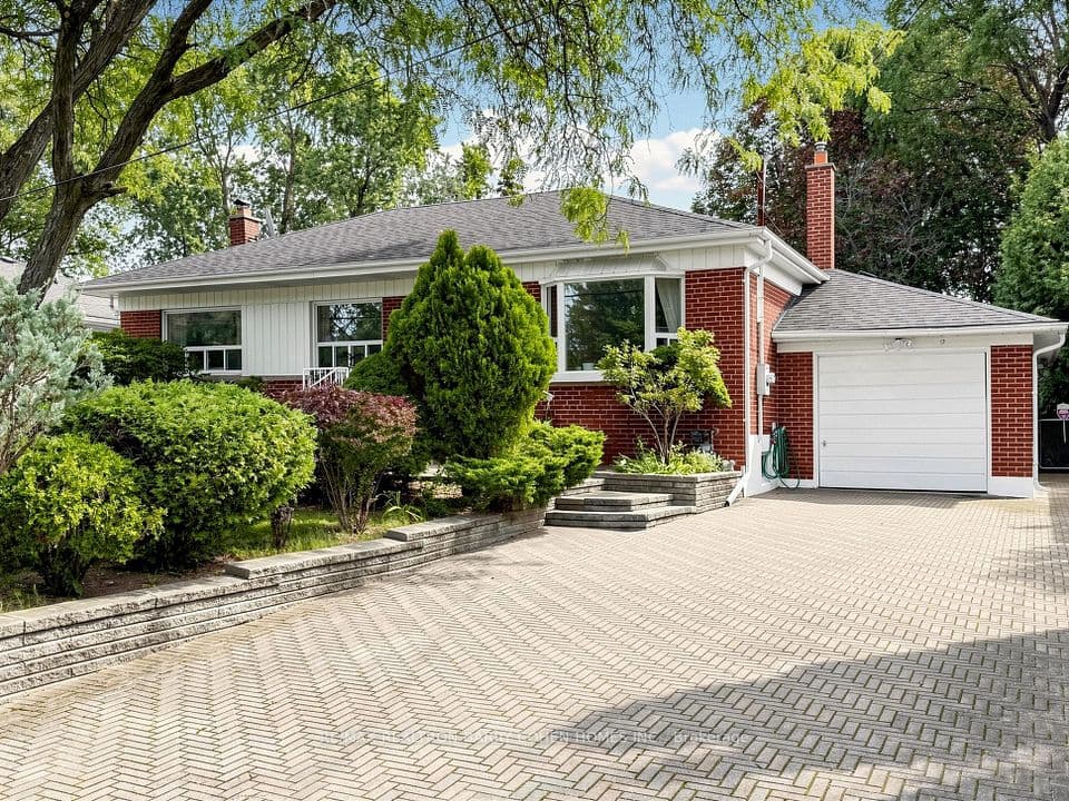 37 Tefley Road, Toronto, ON M2M 1C5 – main photo