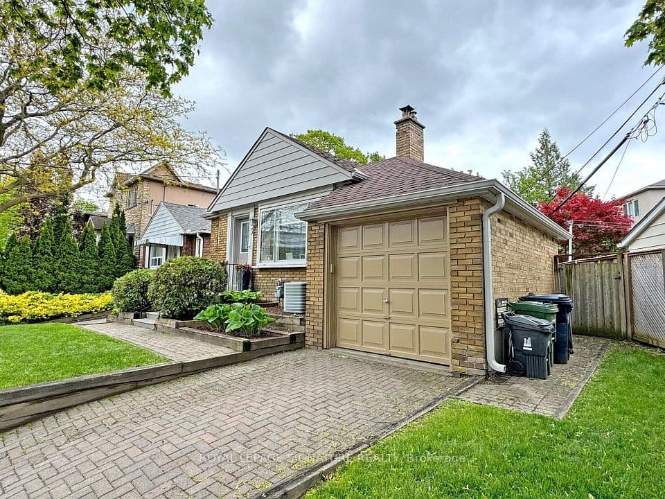 3 Kenrae Road, Toronto, ON M4G 1X9 – photo 3