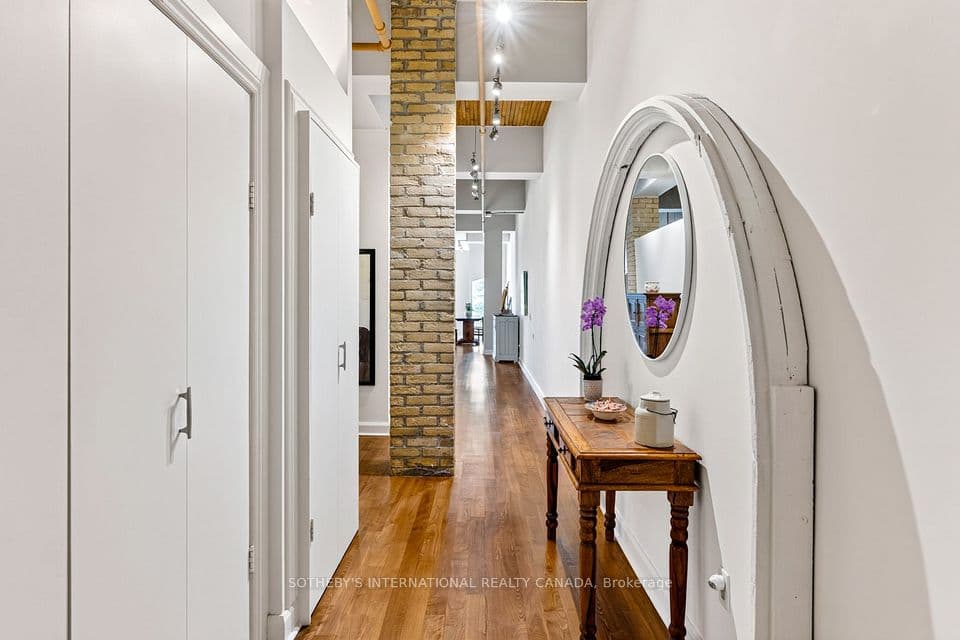 993 Queen Street W 208, Toronto, ON M6J 1H2 – photo 2