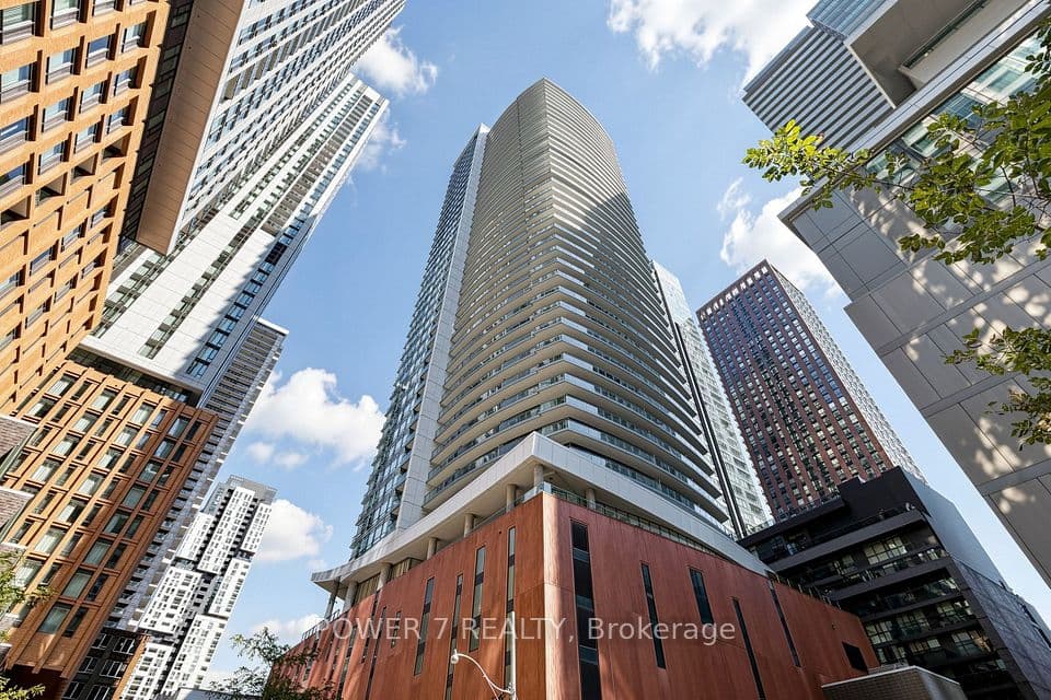 21 Widmer Street 4207, Toronto, ON M5V 0B8 – main photo