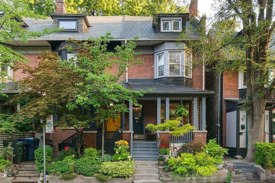36 Aberdeen Avenue, Toronto, ON M4X 1A2 – photo 2