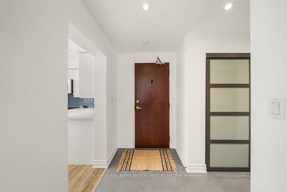 1750 Bayview Avenue 408, Toronto, ON M4G 4H6 – photo 2