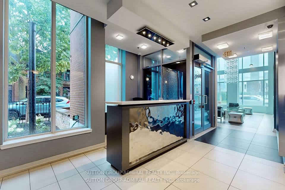 220 George Street 304, Toronto, ON M5A 2N1 – photo 3