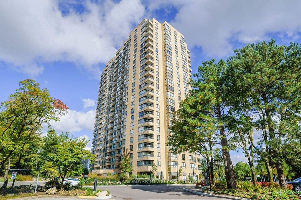 1 Concorde Place 306, Toronto, ON M3C 3K6 – main photo