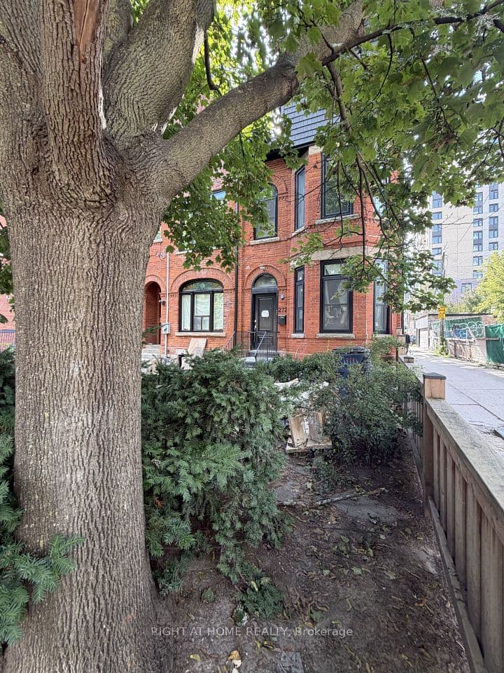 272 Seaton Street, Toronto, ON M5A 2T4 – photo 3
