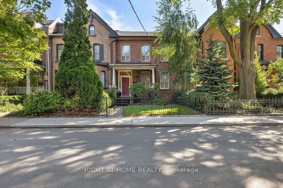 239 Seaton Street, Toronto, ON M5A 2T5 – main photo