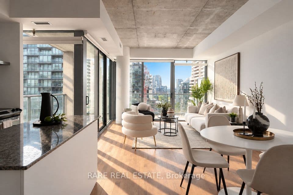 95 Bathurst Street 919, Toronto, ON M5V 0H7 – main photo
