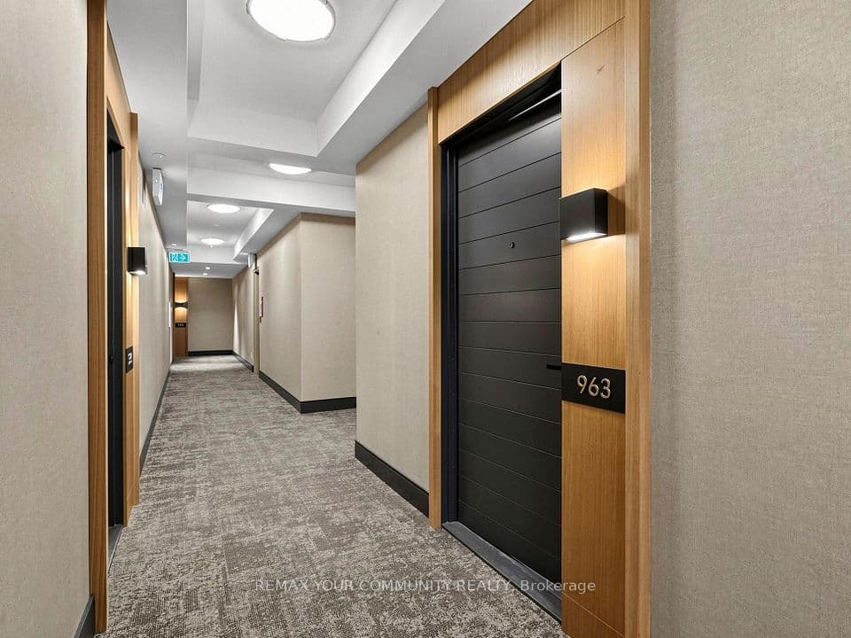 25 Adra Grado Way 963, Toronto, ON M2J 0H6 – photo 3