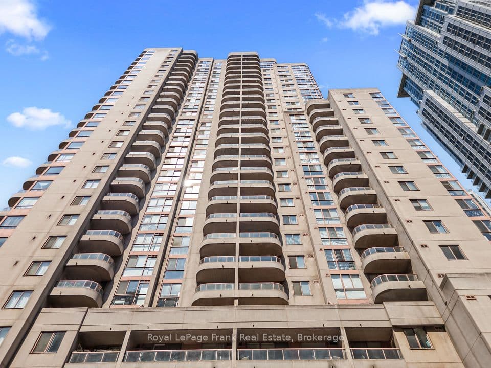 736 Bay Street 2910, Toronto, ON M5G 2M4 – photo 3
