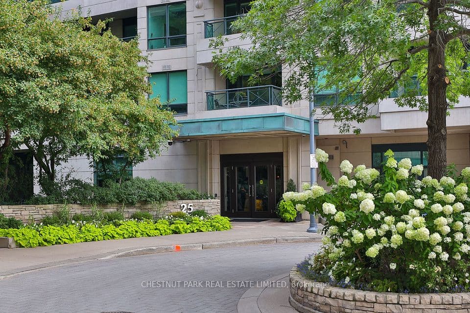 25 Scrivener Square 201, Toronto, ON M4W 3Y6 – main photo