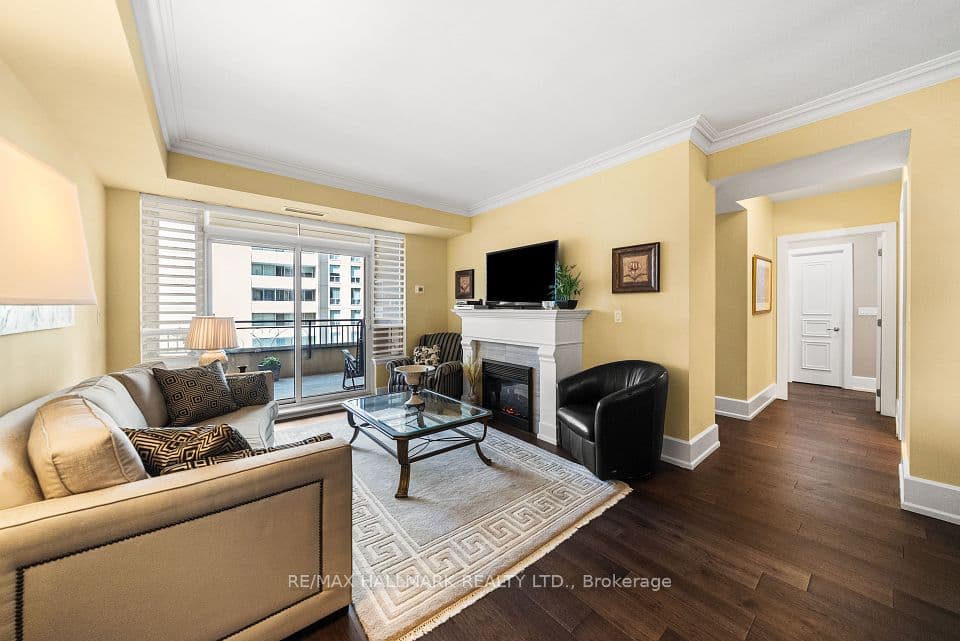 662 Sheppard Avenue E 807C, Toronto, ON M2K 3E6 – photo 2
