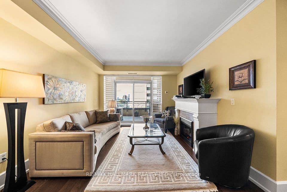 662 Sheppard Avenue E 807C, Toronto, ON M2K 3E6 – photo 3