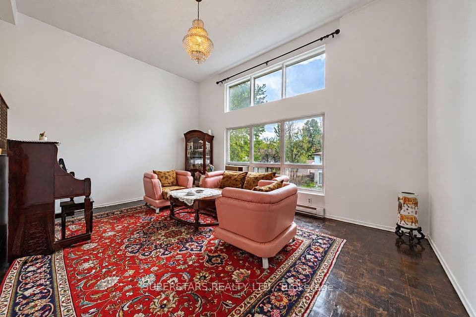 29 Jenny Wrenway, Toronto, ON M2H 2Y8 – photo 2