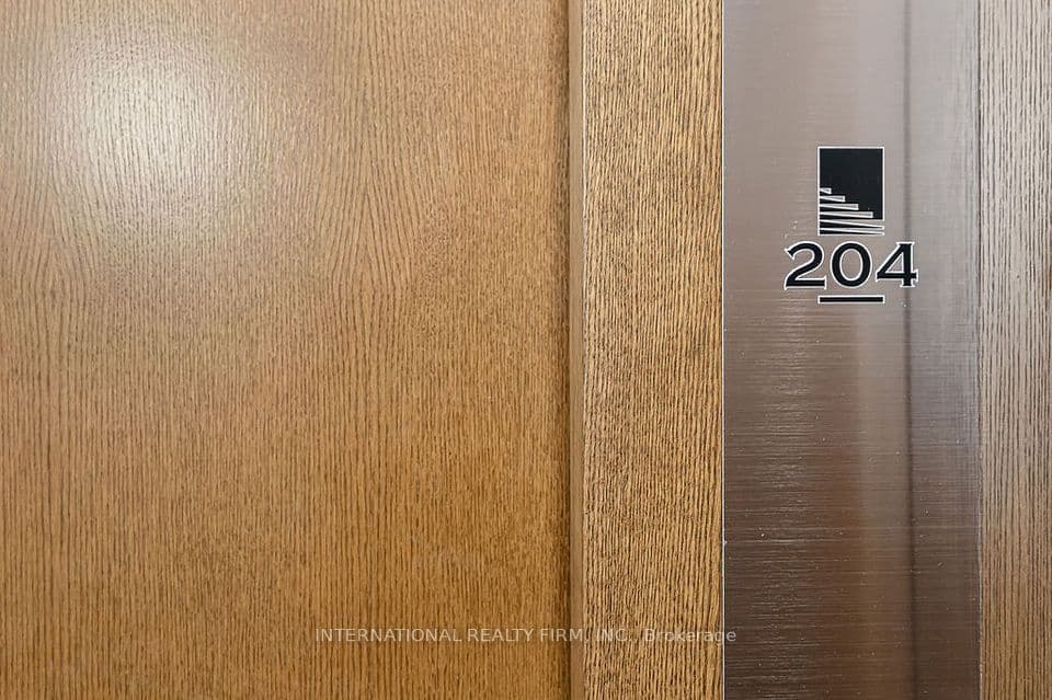 1430 Yonge Street 204, Toronto, ON M4T 1Y6 – photo 2