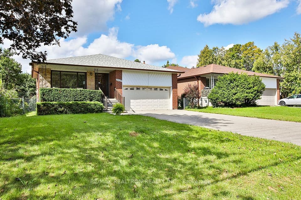 2636 Victoria Park Avenue, Toronto, ON M2J 4A6 – main photo