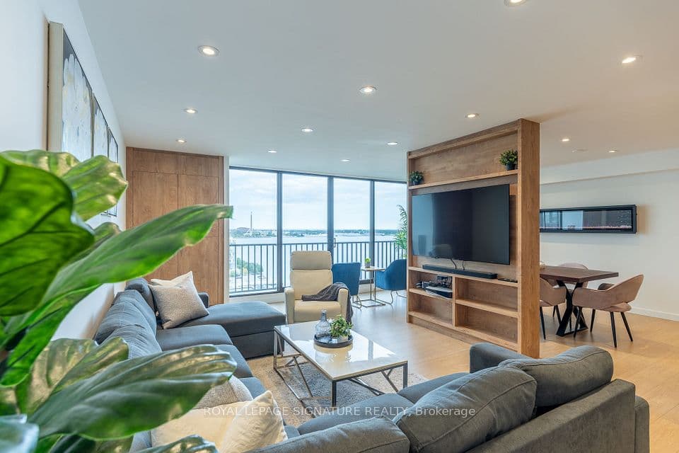33 Harbour Square 1806, Toronto, ON M5J 2G2 – photo 2