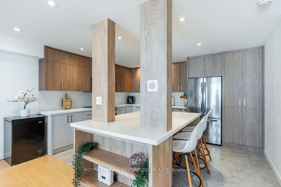33 Harbour Square 1806, Toronto, ON M5J 2G2 – photo 3