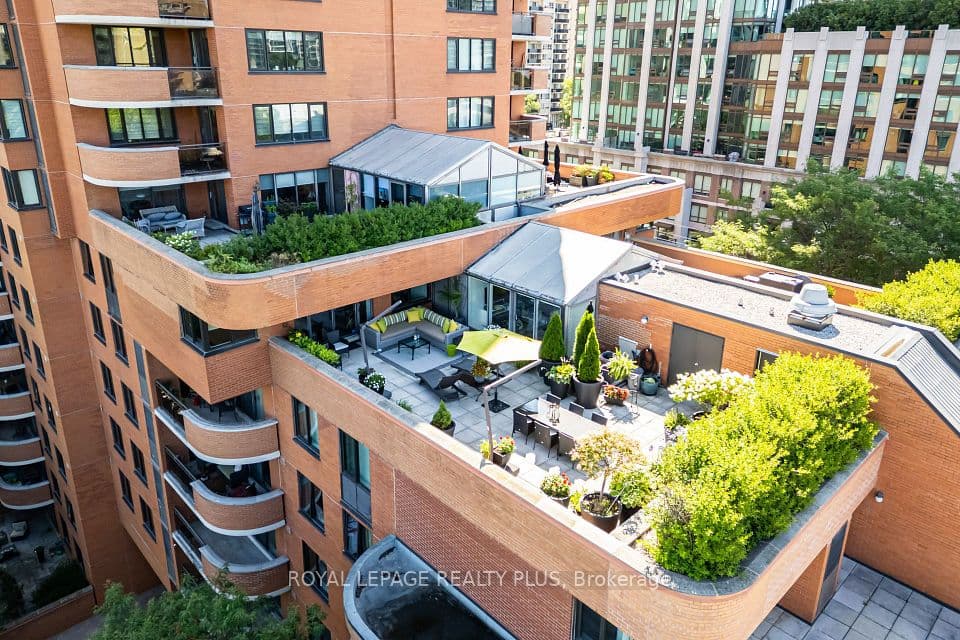 260 Heath Street W 704, Toronto, ON M5P 3L6 – photo 2