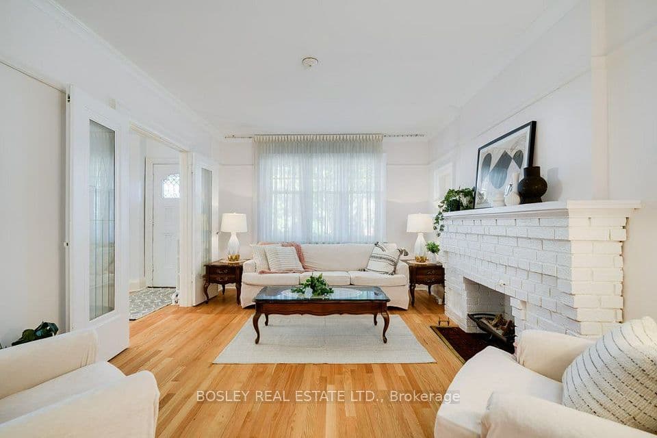 247 Melrose Avenue, Toronto, ON M5M 1Z2 – main photo
